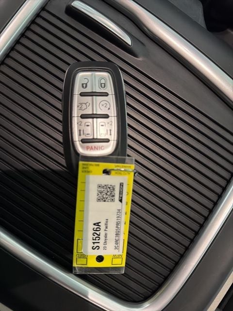 2023 Chrysler Pacifica Touring L AWD