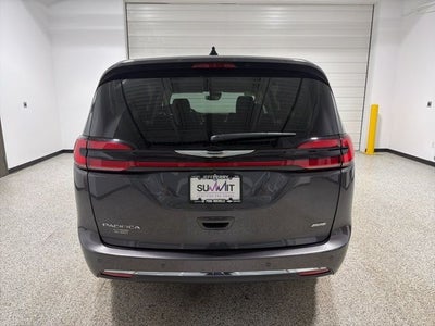 2023 Chrysler Pacifica Touring L AWD