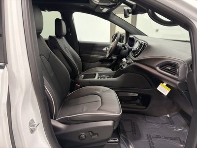 2026 Chrysler Pacifica PACIFICA LIMITED AWD