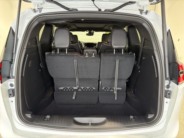 2026 Chrysler Pacifica PACIFICA LIMITED AWD