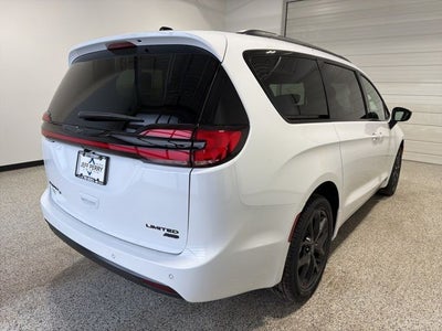 2026 Chrysler Pacifica PACIFICA LIMITED AWD