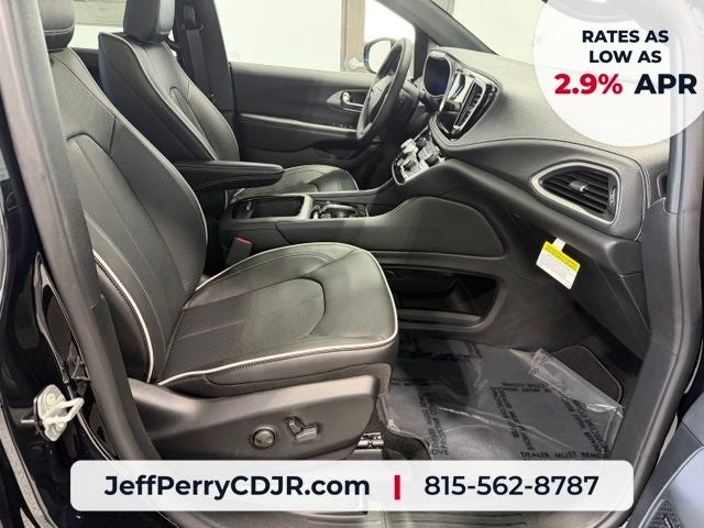 2027 Chrysler Pacifica PACIFICA LIMITED AWD