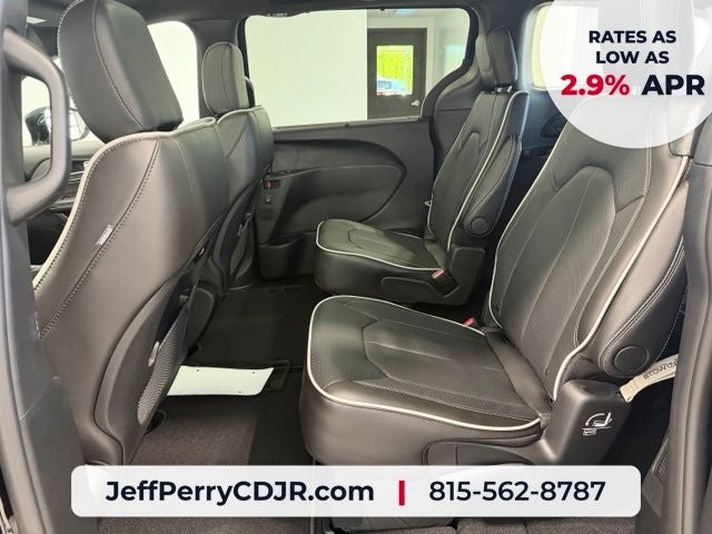 2027 Chrysler Pacifica PACIFICA LIMITED AWD