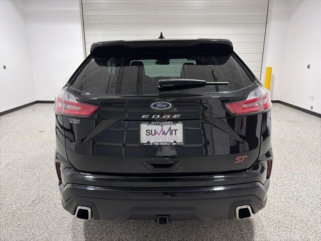 2022 Ford Edge ST