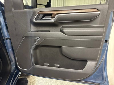 2025 Chevrolet Silverado 2500HD 4WD Crew Cab Standard Bed LT
