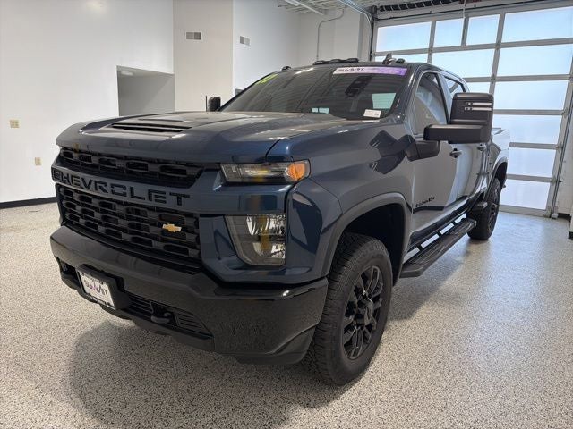 2022 Chevrolet Silverado 2500HD 4WD Crew Cab Standard Bed Custom