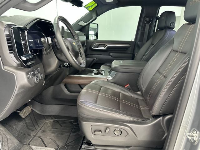 2024 Chevrolet Silverado 2500HD 4WD Crew Cab Standard Bed High Country