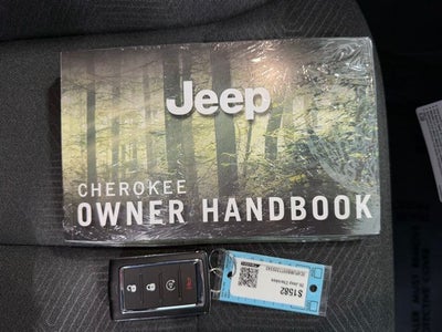 2026 Jeep Cherokee CHEROKEE LAREDO 4X4