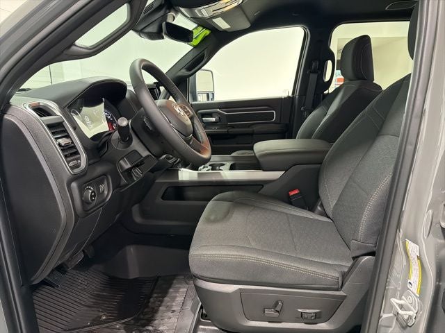 2026 RAM Ram 3500 RAM 3500 BIG HORN CREW CAB 4X4 8' BOX