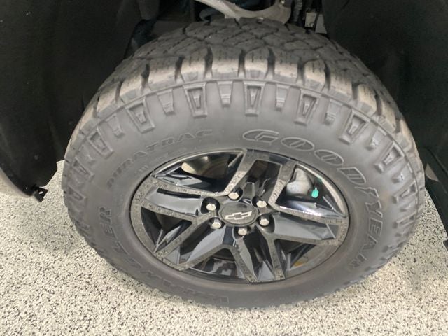 2023 Chevrolet Silverado 1500 4WD Crew Cab Short Bed Custom Trail Boss