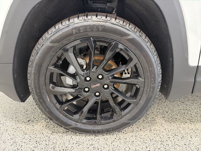 2023 GMC Terrain AWD SLT