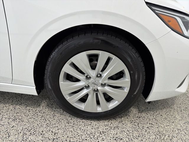 2022 Nissan Sentra S Xtronic CVT