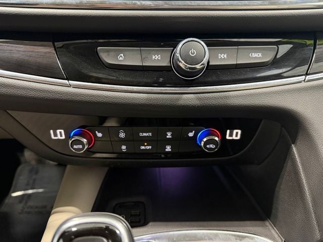 2020 Buick Enclave AWD Essence