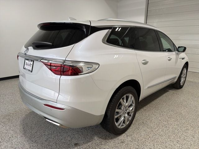 2023 Buick Enclave Premium AWD