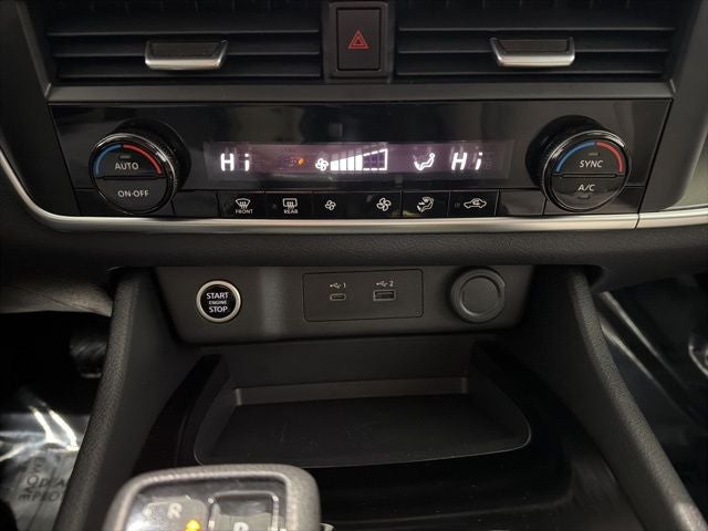 2023 Nissan Rogue SV FWD