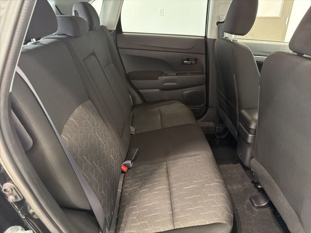 2024 Mitsubishi Outlander Sport Base