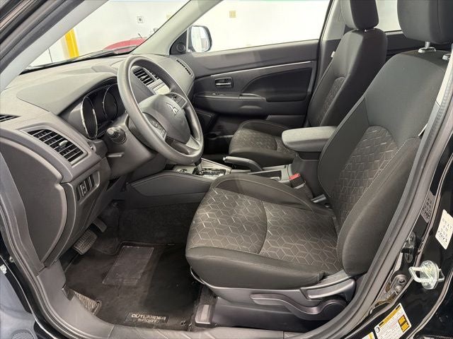 2024 Mitsubishi Outlander Sport Base
