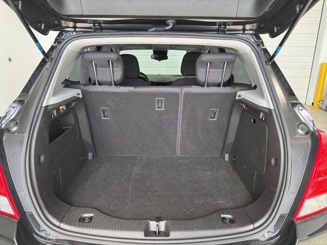 2022 Chevrolet Trax AWD LS