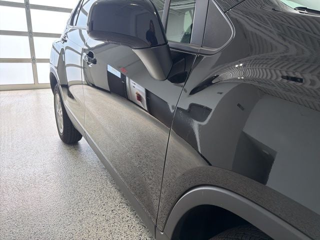 2022 Chevrolet Trax AWD LS