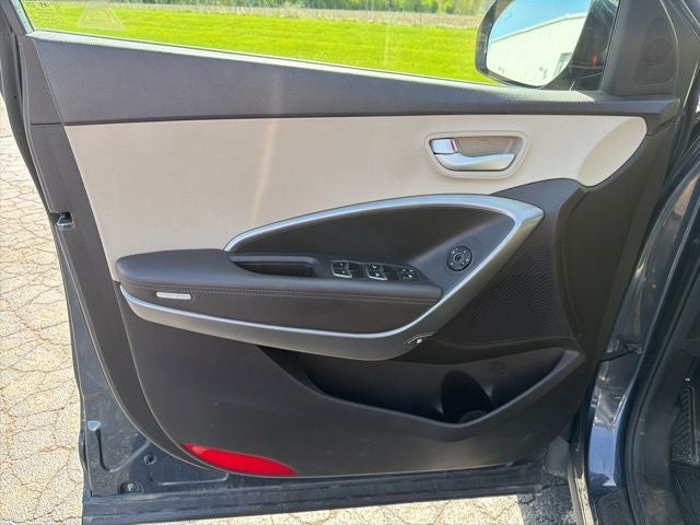 2016 Hyundai Santa Fe SE