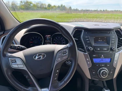 2016 Hyundai Santa Fe SE