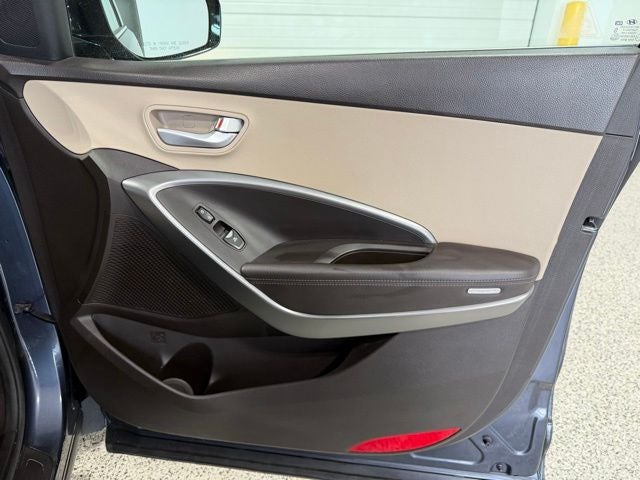 2016 Hyundai Santa Fe SE