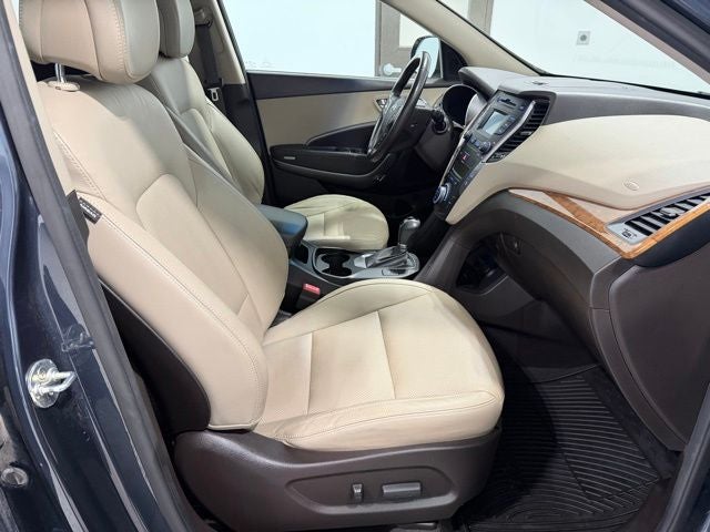 2016 Hyundai Santa Fe SE