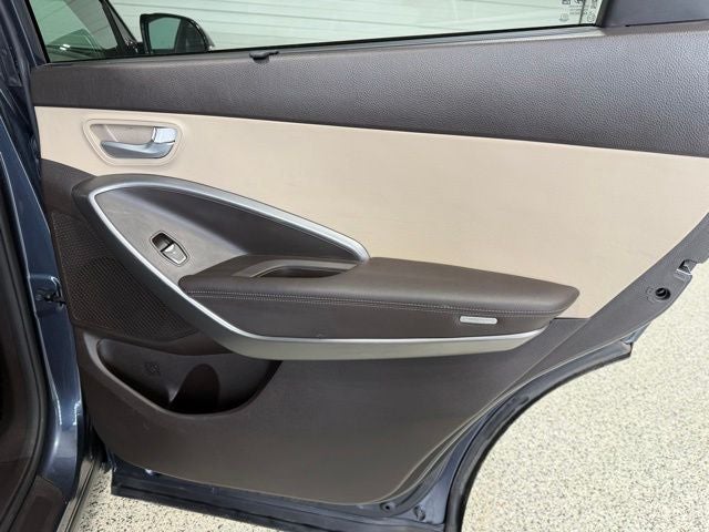 2016 Hyundai Santa Fe SE