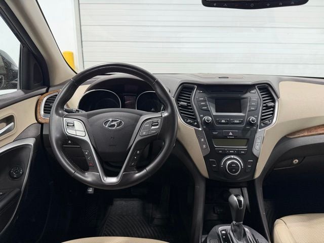 2016 Hyundai Santa Fe SE