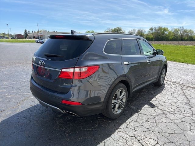 2016 Hyundai Santa Fe SE