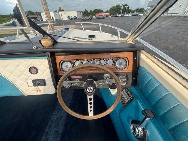 1974 Mark Twain 20 Boat