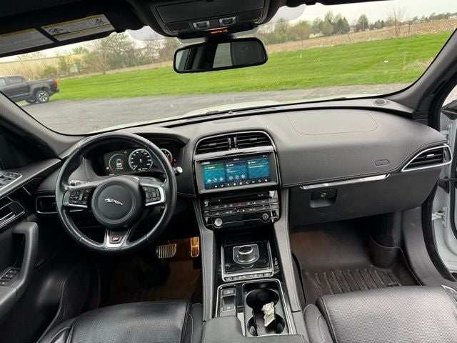 2018 Jaguar F-PACE S